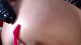 wet pussy gets creampied in casual homemade scene