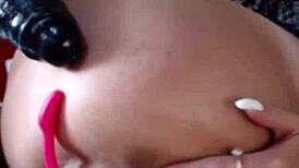 wet pussy gets creampied in casual homemade scene