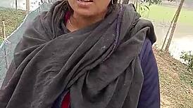 बंगाली खूबसूरत लड़की अपना सेक्स स्टोरी शेयर करती है