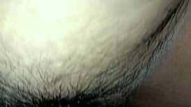 Young girl gets her ass on the ride by sitting on the driver's dick