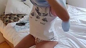 I Like To Masturbate My Pussy In The Morning - Sheila Ortega