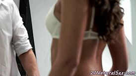 Glamcore Babe Enjoys Hot Fucking Before Sixtynine Pose