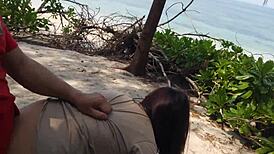 pinay gets fucked in the sea for risky public outdoor cum in mouth adventure 😏🌊