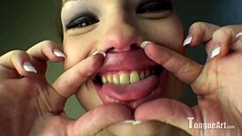 felicity flexes her shaved pussy while sucking toes with her tongue