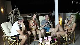 safadinhas fazem boquete deixando o pau bem babadinho e depois tem a buceta fudida gostoso gemendo e fazendo cara de puta enquanto o namorado assiste - elo cardone e victor mustang sheer red