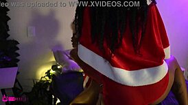 Jantar de natal e no final transaram gostoso duas amigas se pegando bem gostoso