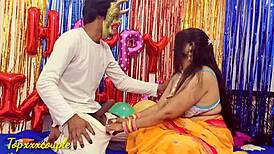 Omg, Mujhe Yakeen Nahin Desi Bhabhi Ne Birthday Wild Ranch Sex Se Celebrate Kiya!