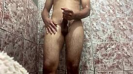 Alisando Minha Rola Grande! Watch the Full Hardcore Action on Red Now!