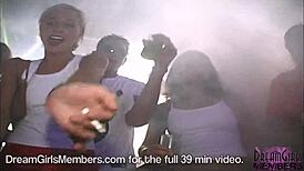 Dream Girl Flashes Upskirt Panties in Cancun Nightclub