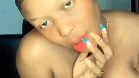 i love watching this sexy dancing and kissing performance