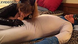 उफ्फ, कैटग्रैनी बन मैं बैटमैन का लंड चूस रही वाइल्ड हार्ड... ऊप्स!