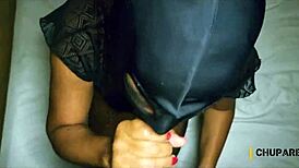 i love sucking it and taking cum showers with my hood and leash chupareina