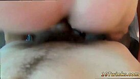 Jessie gives a bareback blowjob to the emo twink boy in this gay amateur scene