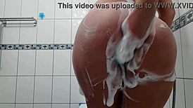 i love rubbing that huge ass hard with soap before doggystyle creampie