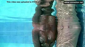 hardcore blowjob underwater with minnie manga 😍