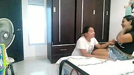 En medio de la fiesta busque a mi hermanastra y me termino follando