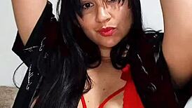 tu diablita sucia squirts hard in wild session