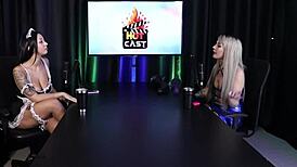 Kyra messages dwarf actor for her first suggestive recording session