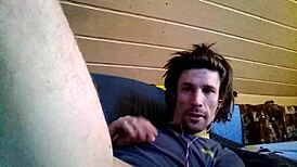 Watch This Exciting Gay Solo Performance!