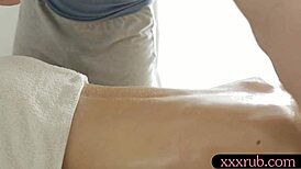 omg, that tight blonde babe gets fingered and nailed by her masseur on the desk 😍