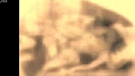 Vintage erotic animation with retro hentai vibes