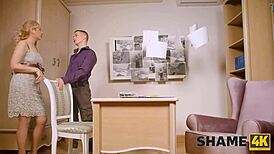 शेम4के मेच्योर सेडक्शन रशियन एनकाउंटर में कैश के लिए प्राइवेट आई को जीतती है