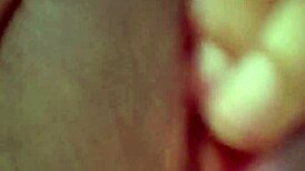 Indian babe rubs slutty cunt before work