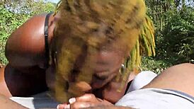 poizon ivy meets don whoe on the side of the highway