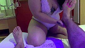 Latina Sucks Master's Feet