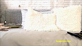 Bongacams Blonde Teen Stretches Tight Pussy with Huge Toy