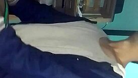 me pongo bucaneras verde me la chupa y cogemos de perrito