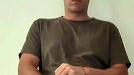 It makes me very horny in the live show!