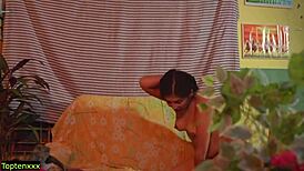 ट्रांस रेडहेड बियांका रूवा को बट फक किया गया और क्रीमपाई 😈