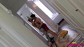 yo, caught drew dixon & koldo goran in elevator!