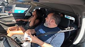 Ela acabou de completar os 18 anos e veio aprontar na carona - giovanna martinelly