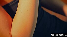 hot blonde girl fingering her hairy pussy to orgasm 😍