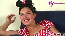 want to lick minnie's feet in stockings?