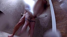 मैंने अपने क्लाइंट को जिम शॉवर्स में फक किया