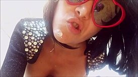 this sexy girl in latex will fart ya crazy, wanna see?