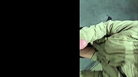 मैं इस अर्जेंटीनी चिका से एलीवेटर के पास मेडेलिन में मुझे चोदने की भीख मांग रहा हूँ