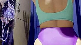 हिडन कैमरा मैक्सिकन जवां को ड्रेसिंग रूम में पकड़ता है