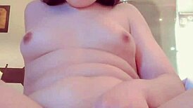 beautiful amateur teen fingers her pussy softly