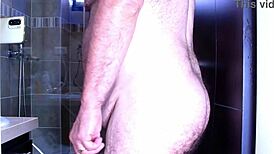 Honey's Surprising Bath Preview