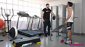 मेरा फर्स्ट जिम डे मैजिक जेवी और काइक गिल की अनएक्सपेक्टेड मूव्स के साथ स्टेमी हो जाता है