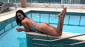 hey, wanna see me taking a hot cumshot on Santos beach?