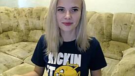 I can’t stop watching Miss Julia, cute Latvian teen on Avidcams!