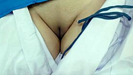 देसी कॉलेज लड़की सौतेले पिता से गुप्त में चुदती है