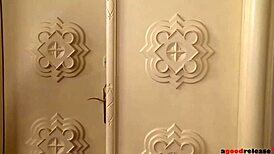 How does blondie Bonnie Rose handle two studs for anal in office?