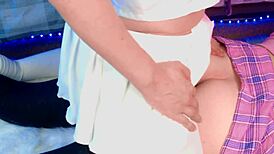 मोटा फेम्बॉय गांड चुदाई के साथ हैंडजॉब फिनिश