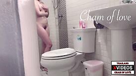 Tricking a girl into sex in the bathroom with friends, so naughty! 😏